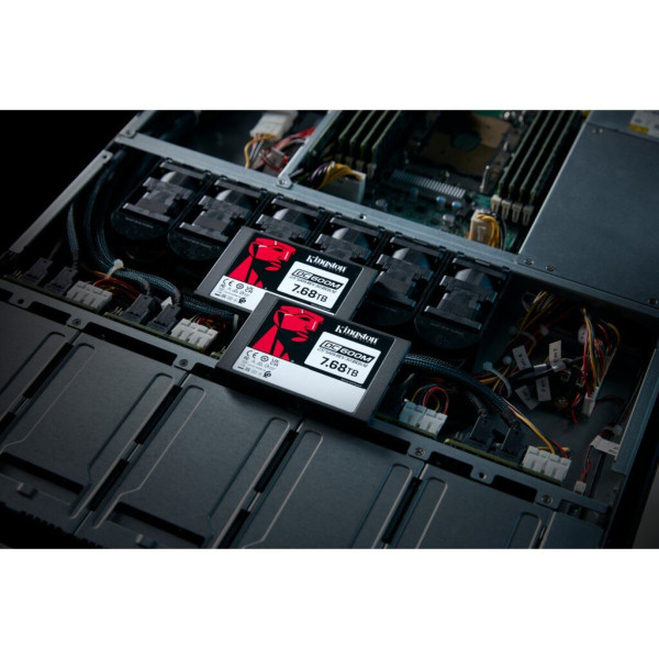 Накопичувач SSD 2.5" 7.68TB Kingston (SEDC600M/7680G)